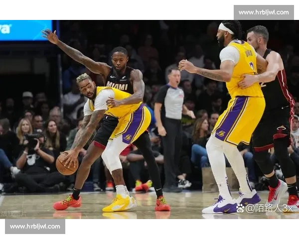 湖人对阵热火数据全景解析詹姆斯与球队攻防表现关键回合影响胜负走势